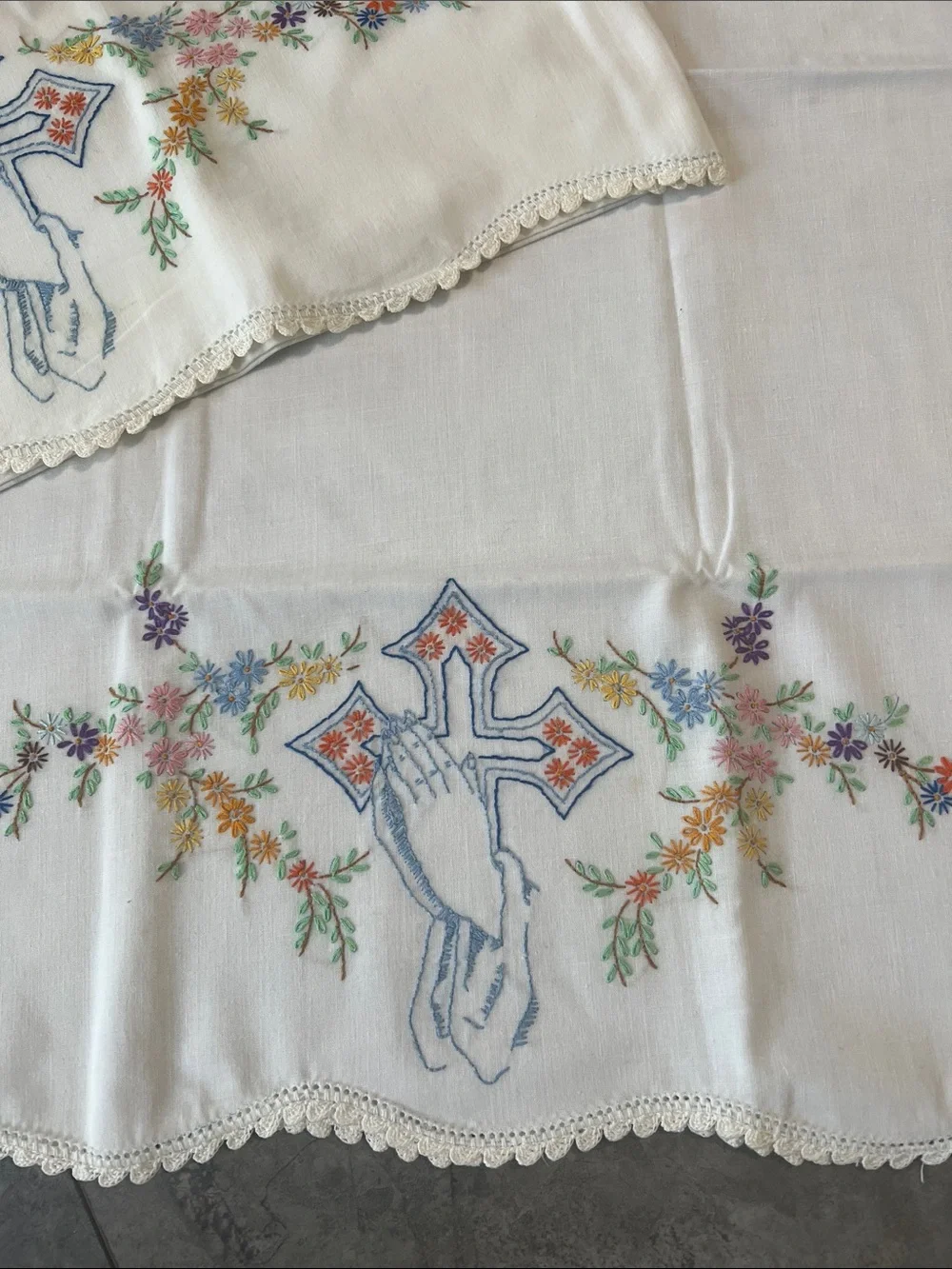 Embroidered praying hands Cross Pillowcase Set White with Pastel Floral Accents